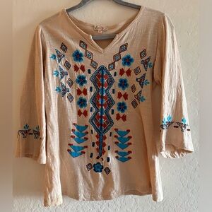 Scully, medium, embroidered top